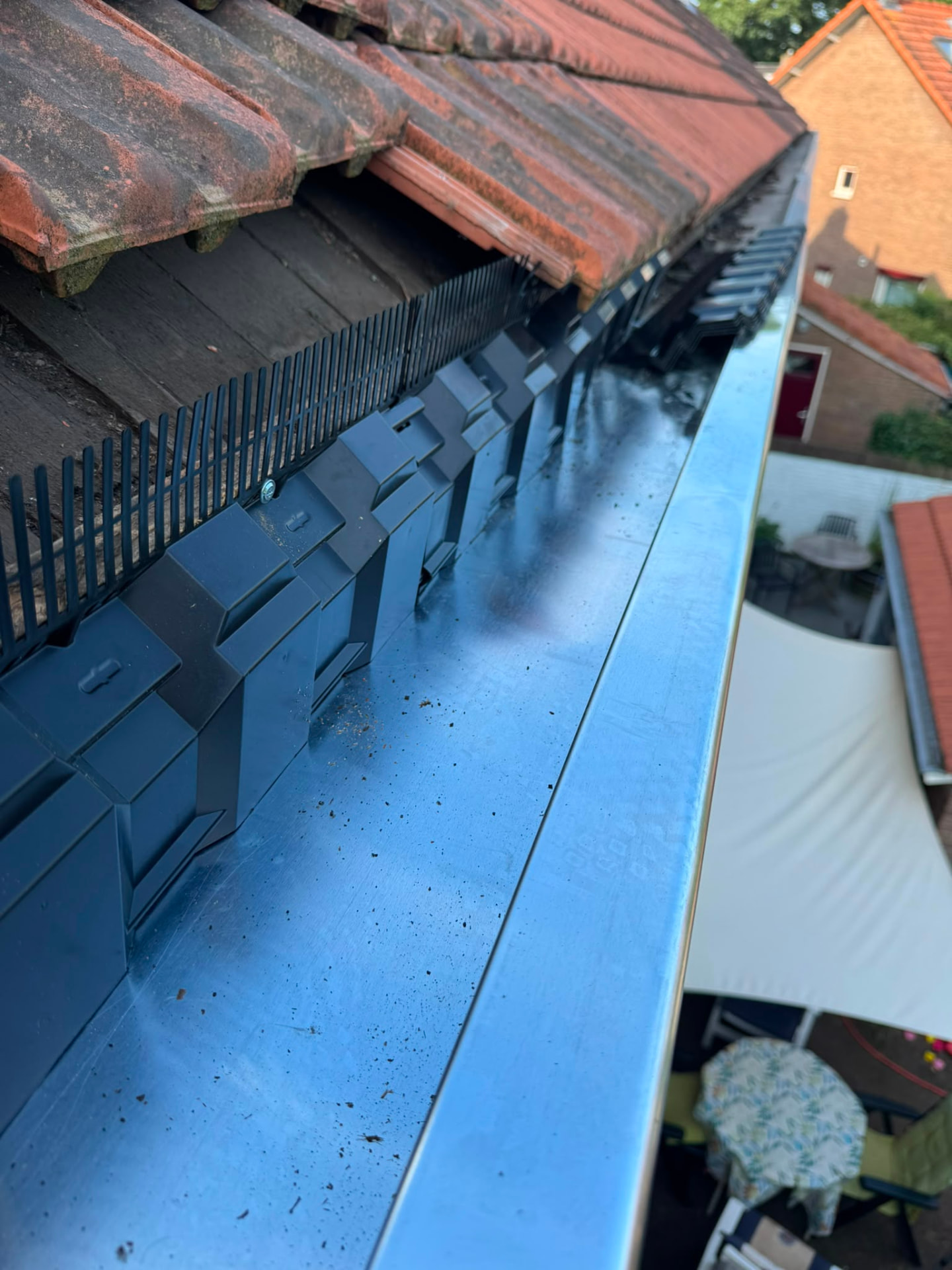 Zinken bakgoot · detail